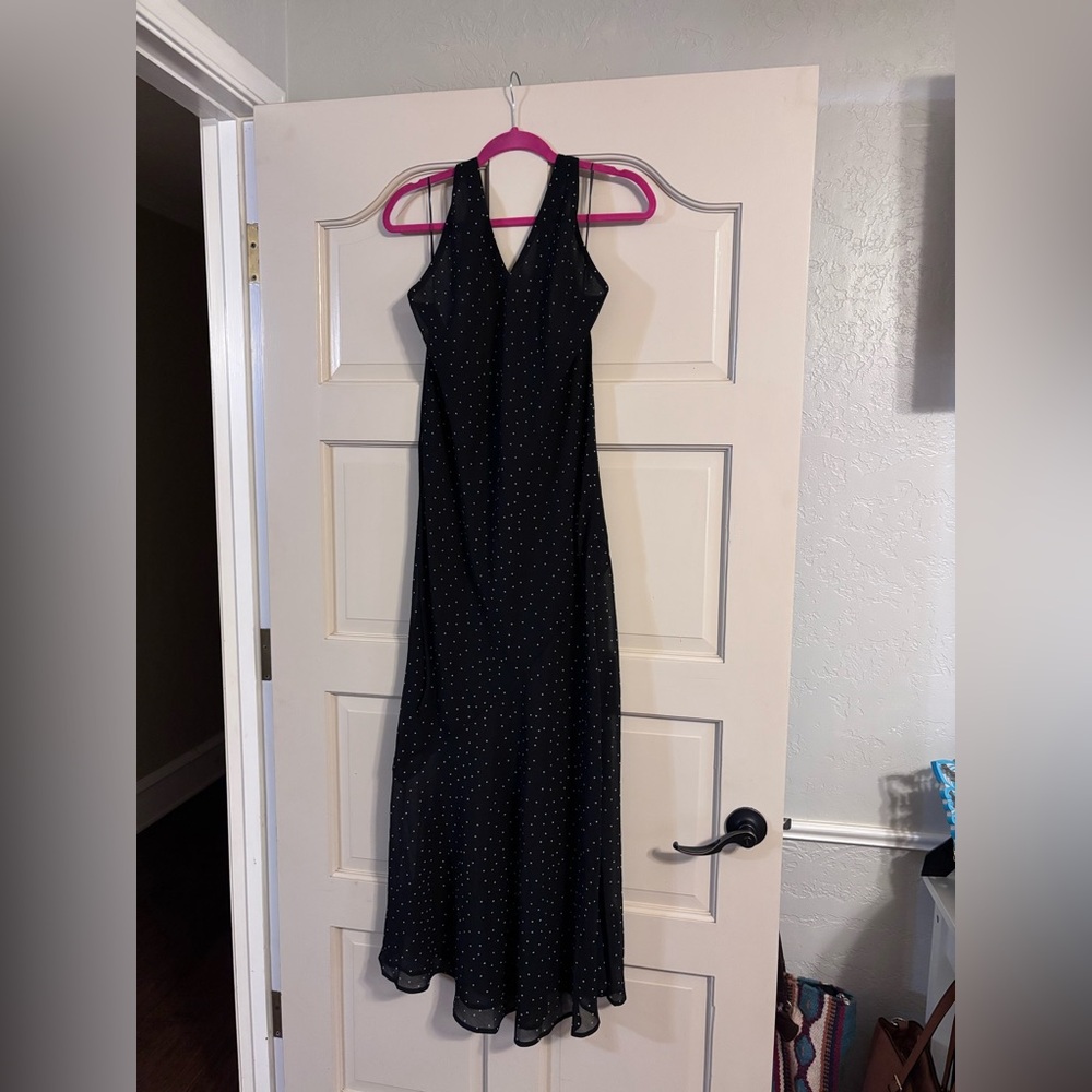 Elegant Black V-Neck Maxi Dress with Subtle Dot Detail